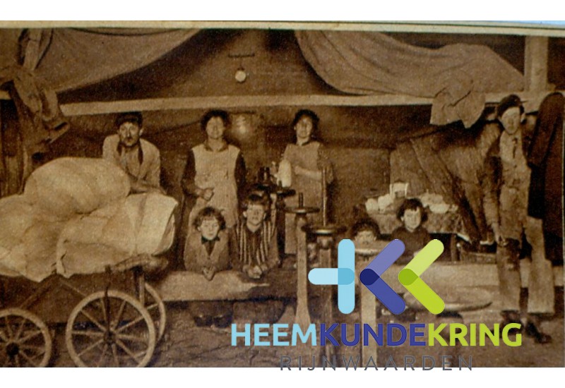 1914 Spijk op de droogovens tijdens het hoogwater (2)